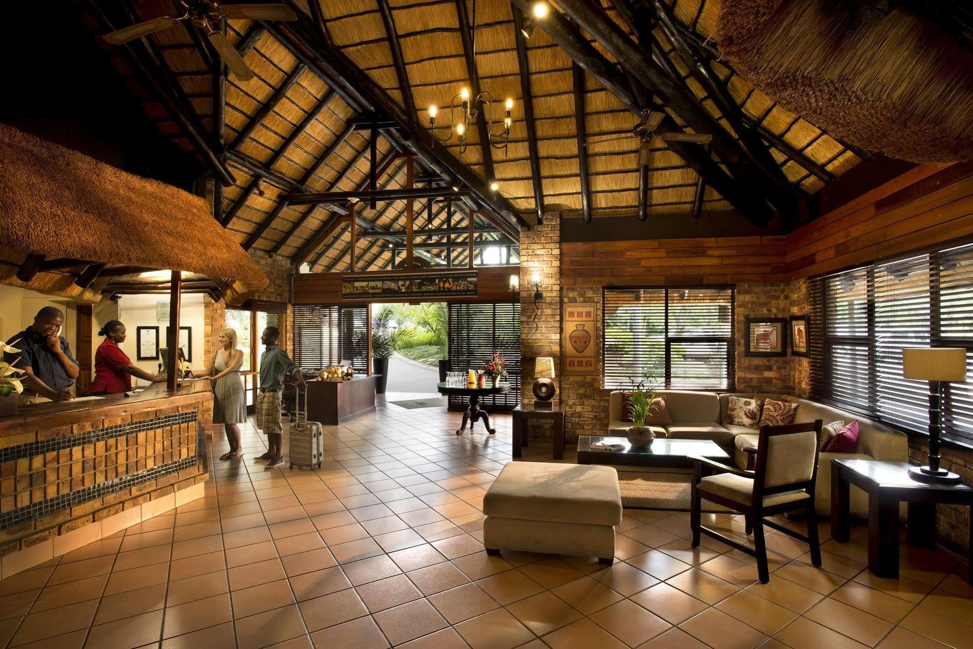 Kruger Park Lodge Hazyview Exteriör bild